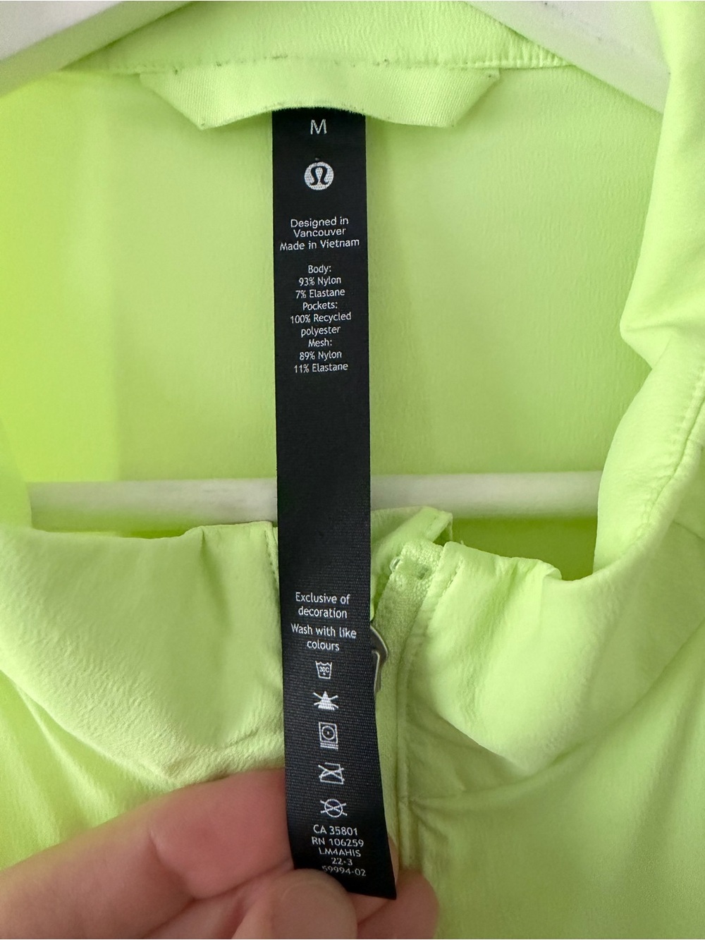 Lululemon Jacket Windbreaker Size Medium - Picture 5 of 6